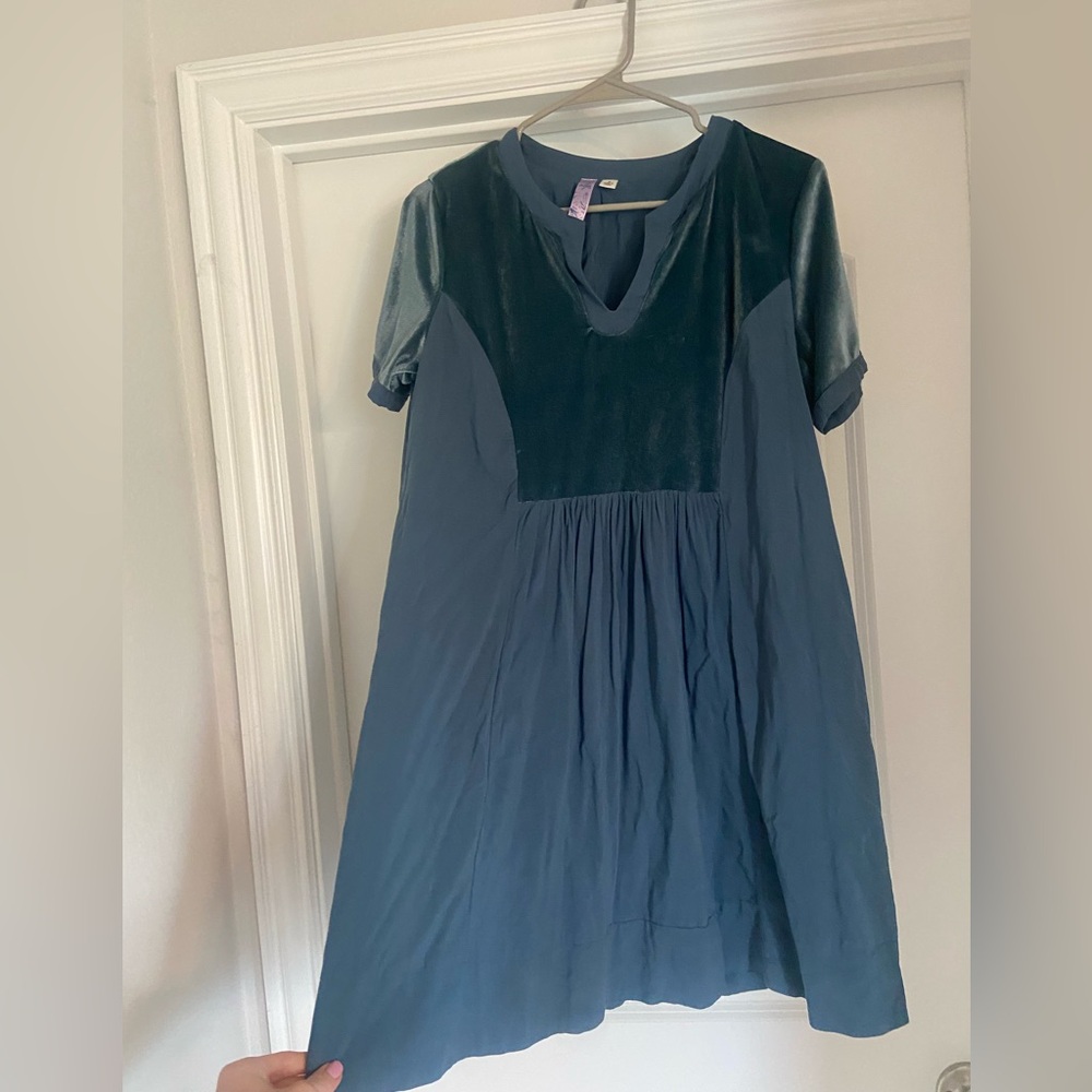 Elegant Blue Short Sleeve Dress with Velvet Detail